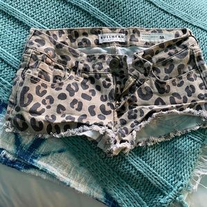Cheetah print Jean shorts 🐆
